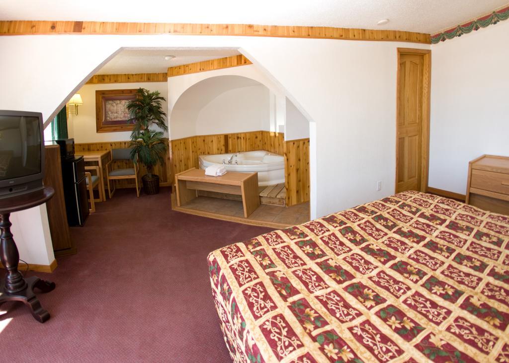 North Country Inn & Suites Mandan Extérieur photo
