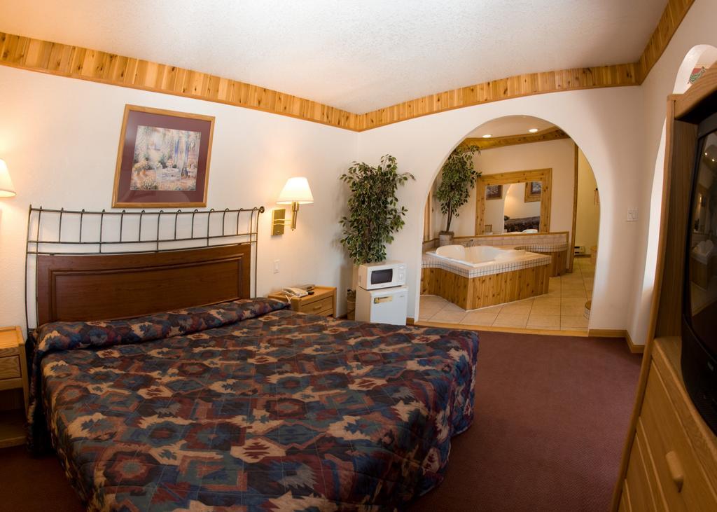 North Country Inn & Suites Mandan Extérieur photo