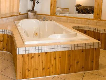 North Country Inn & Suites Mandan Extérieur photo